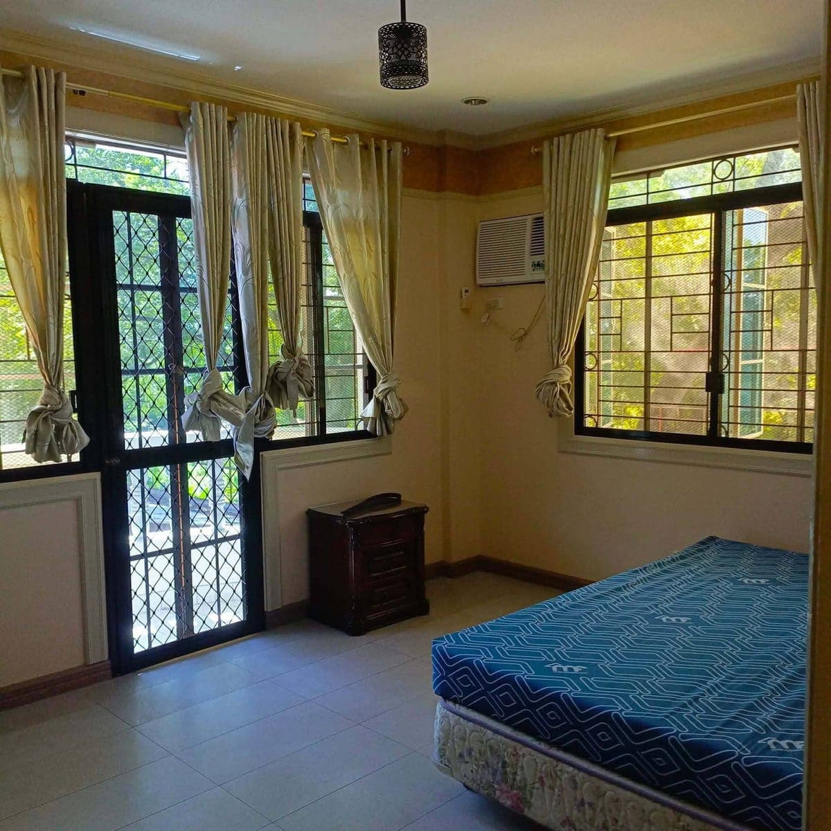 𝟳 𝗕𝗥 𝗛𝗢𝗨𝗦𝗘 𝗙𝗢𝗥 𝗥𝗘𝗡𝗧 𝗜𝗡 𝗘𝗫𝗟𝗨𝗦𝗜𝗩𝗘 𝗦𝗨𝗕𝗗𝗜𝗩𝗜𝗦𝗜𝗢𝗡 - photo 1