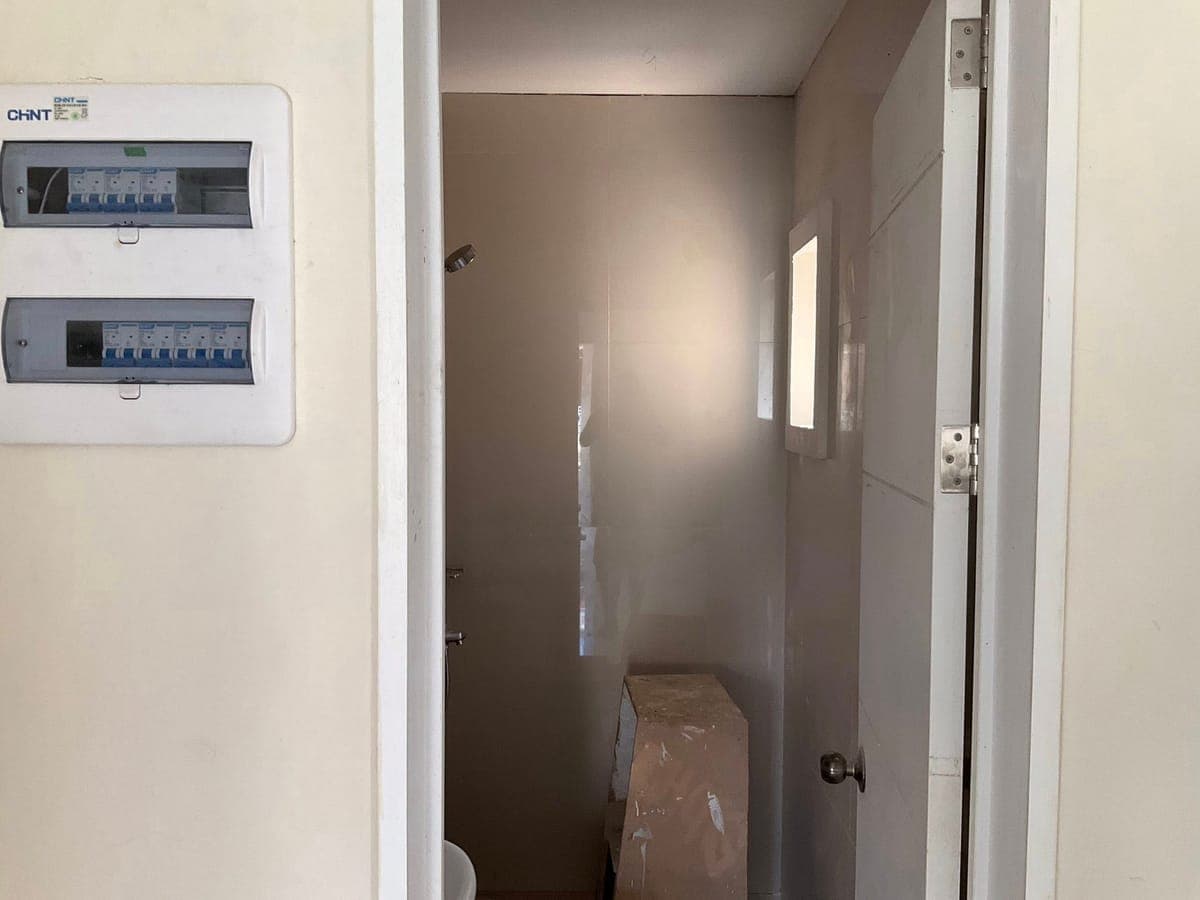 House for rent in Villa Conchita subdivision Puan 3BR 2CR with covered covered Parking split Aircon 25 Thousand - photo 2