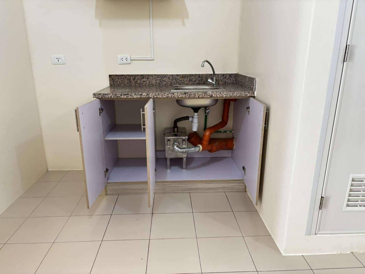 ‼️ Bare Unit for Rent ‼️ - photo 1