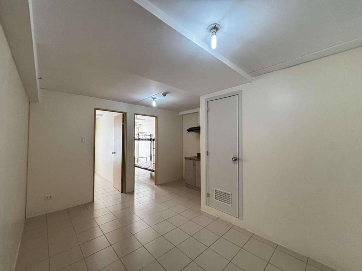 ‼️ Bare Unit for Rent ‼️ - photo 7