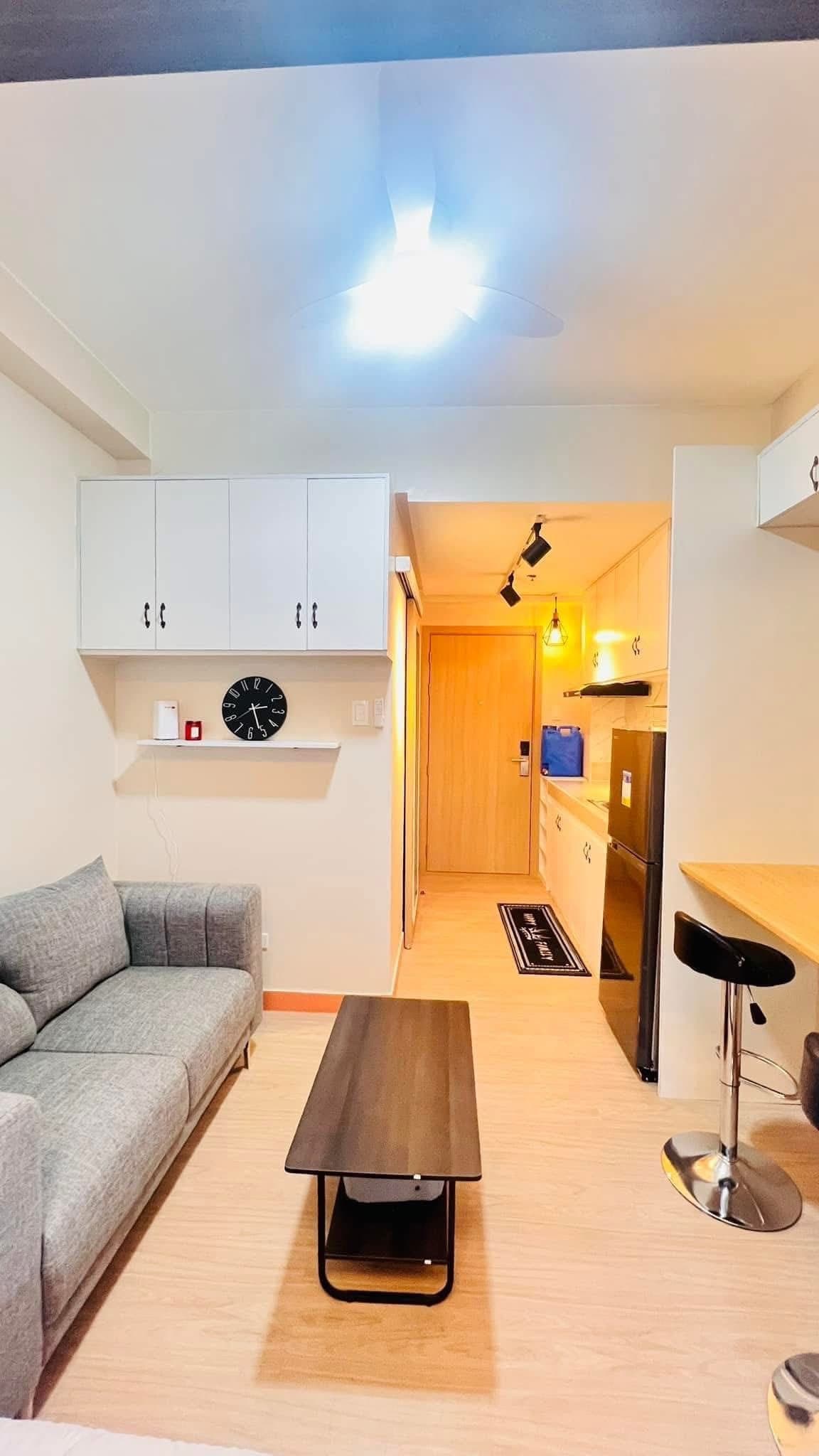 1BR with balcony for longterm lease‼️ - photo 4