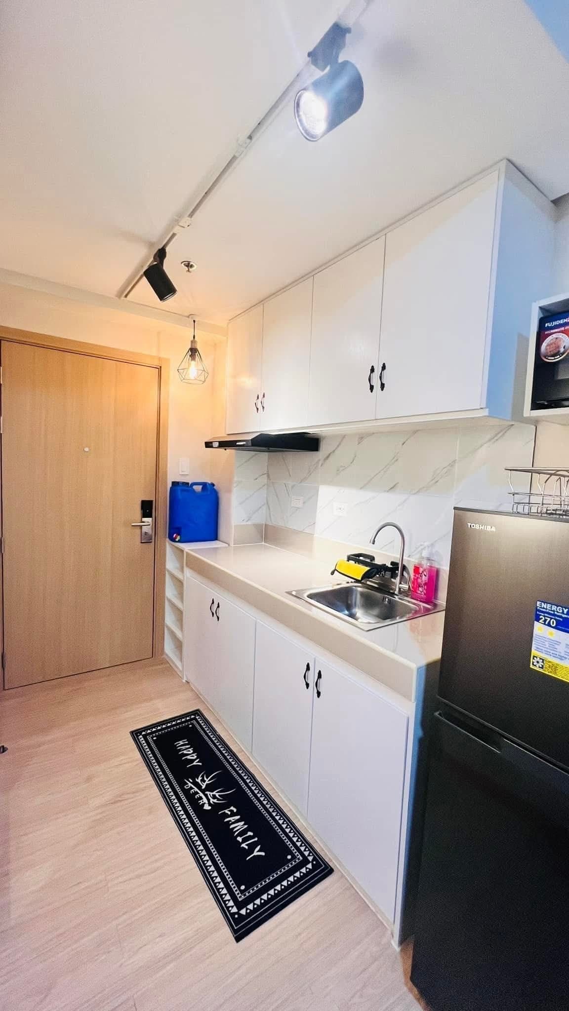 1BR with balcony for longterm lease‼️ - photo 5