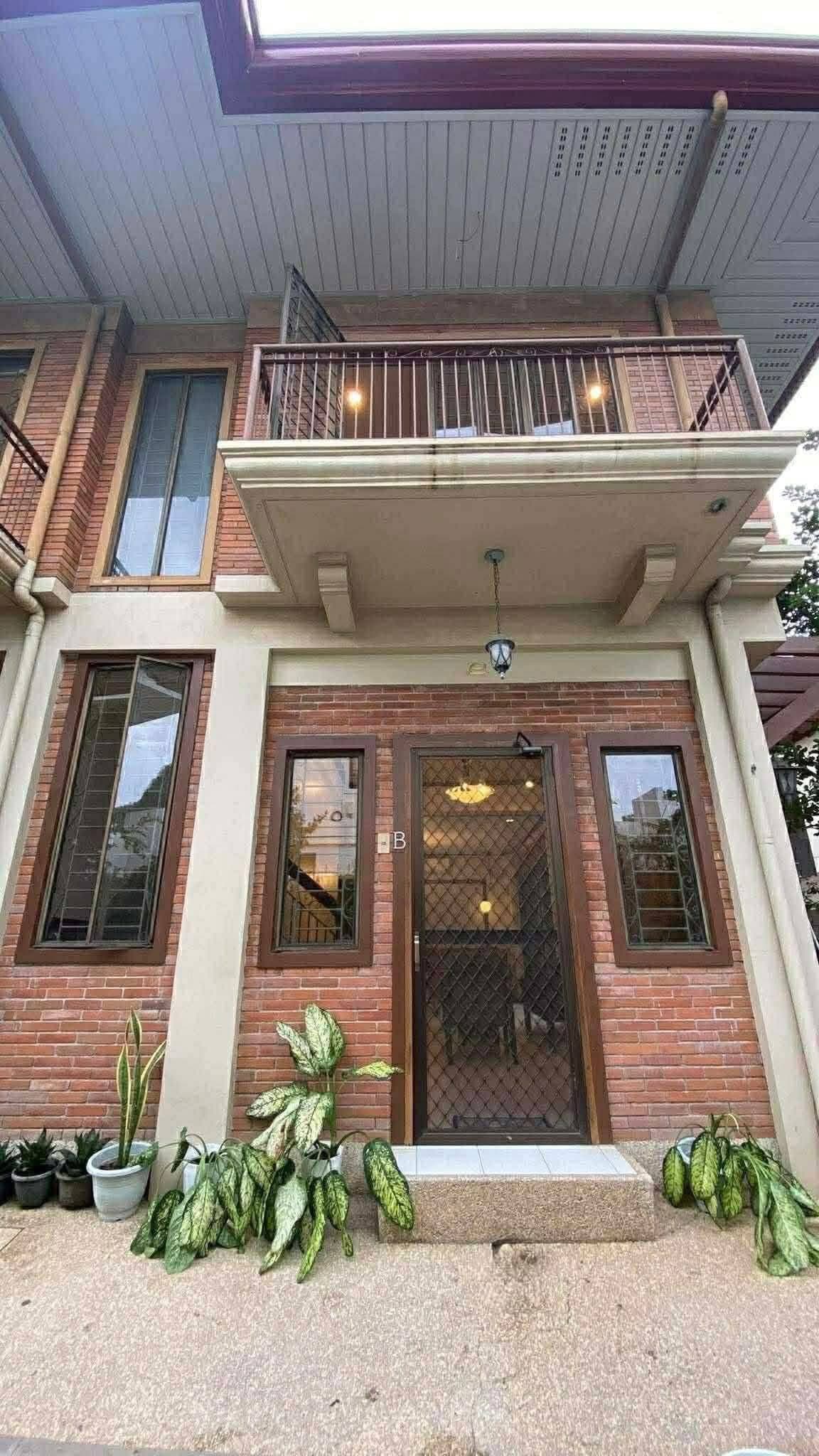 🔶LANANG Semi Furnished Townhouse for Rent 🔶 - photo 3