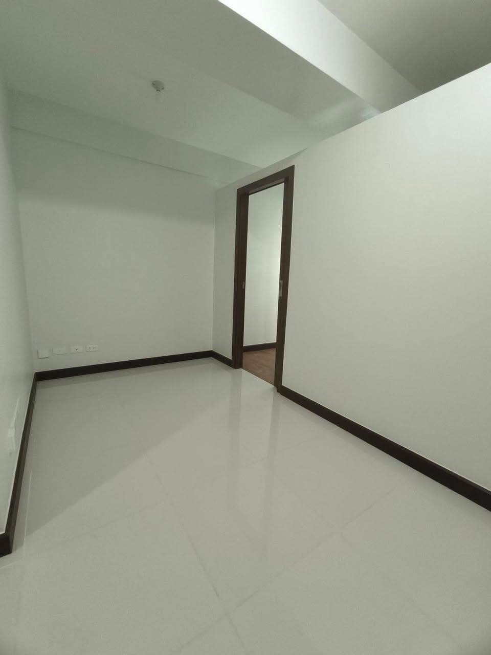 For Rent Condominium in Pasay - photo 1