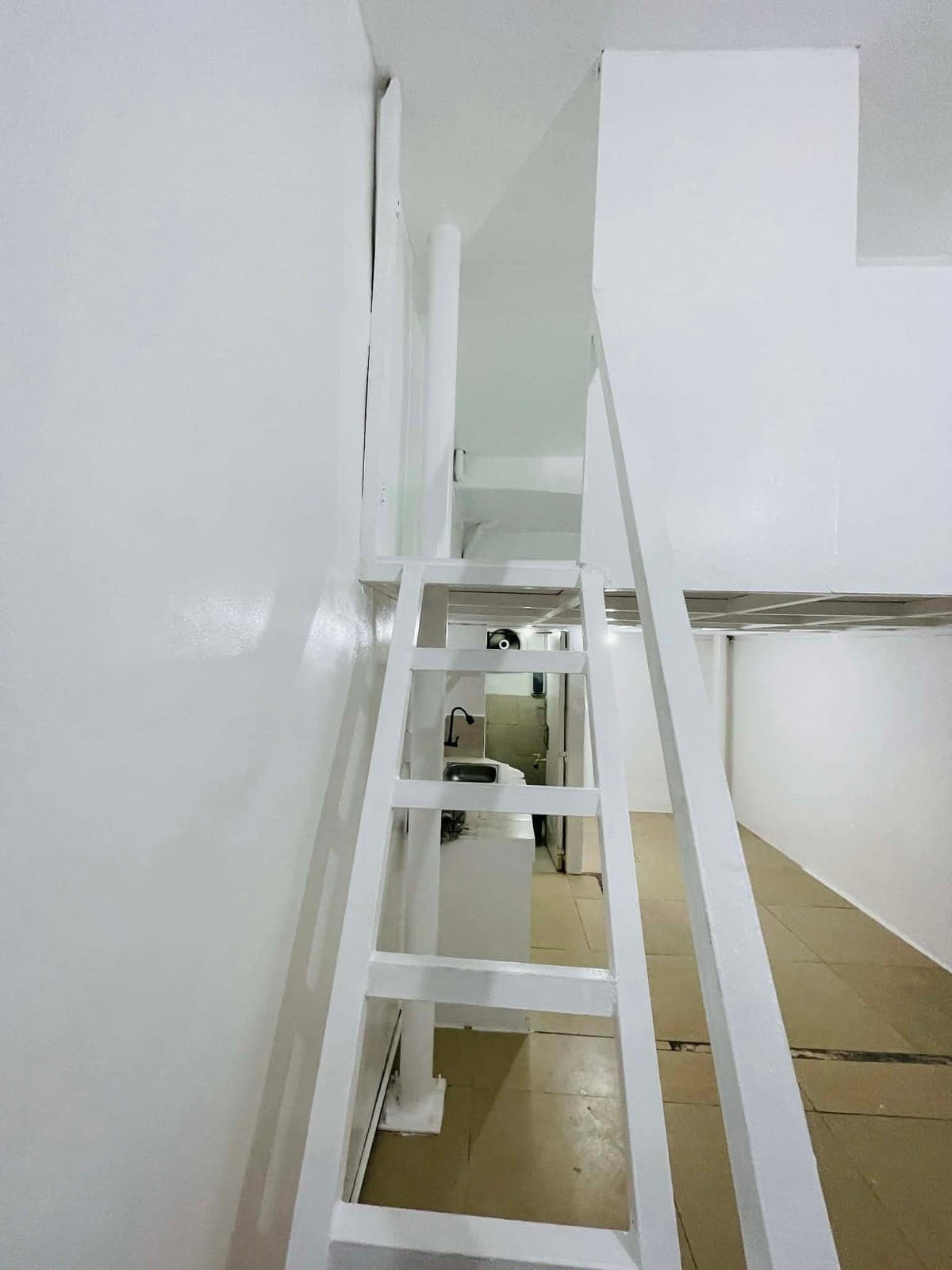 **₱ 9,000/month** - photo 7