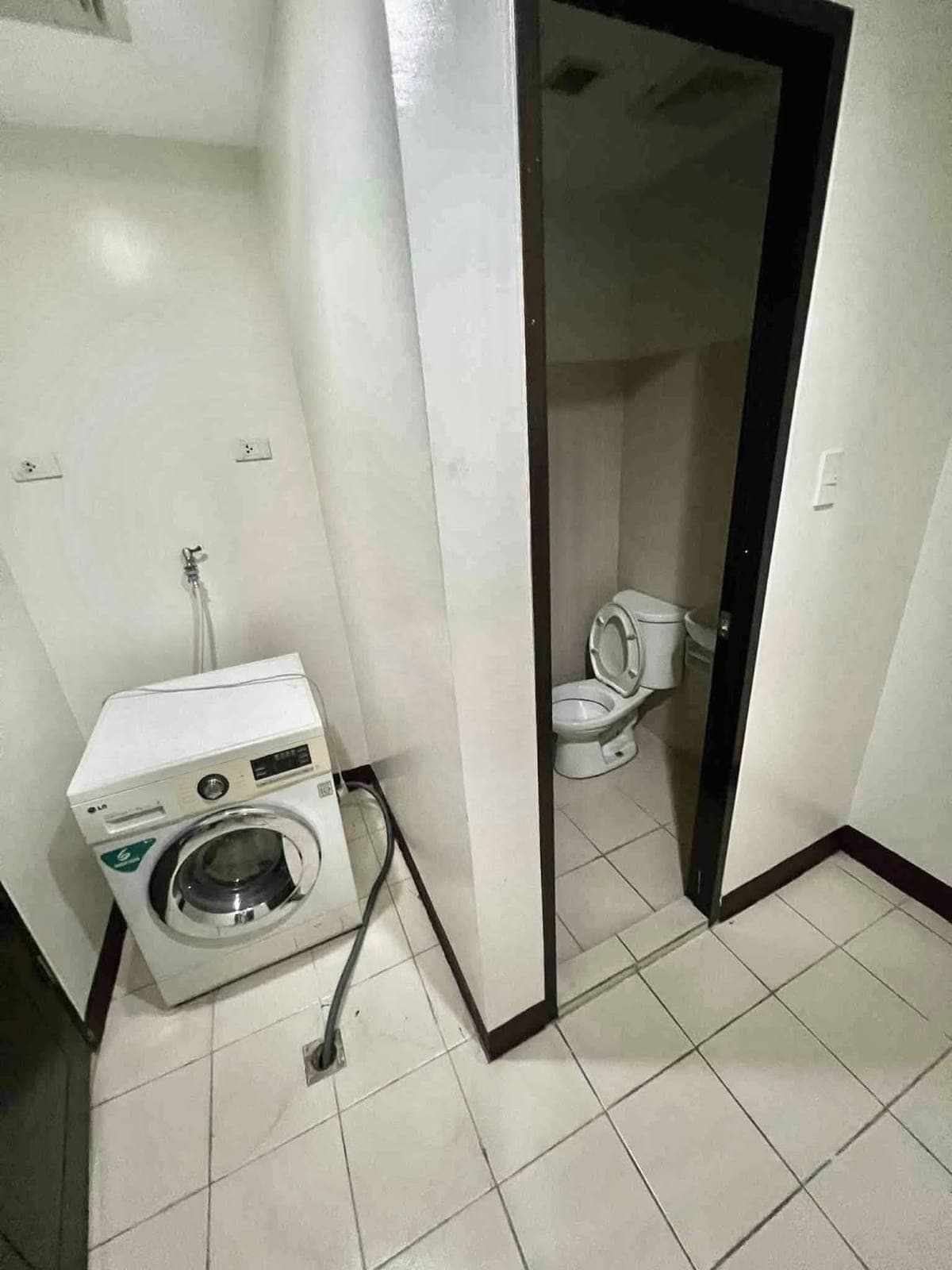 ₱40K MONTHLY‼️ | SPACIOUS 1BR WITH BATHTUB AT ONE CENTRAL, MAKATI‼️ - photo 3