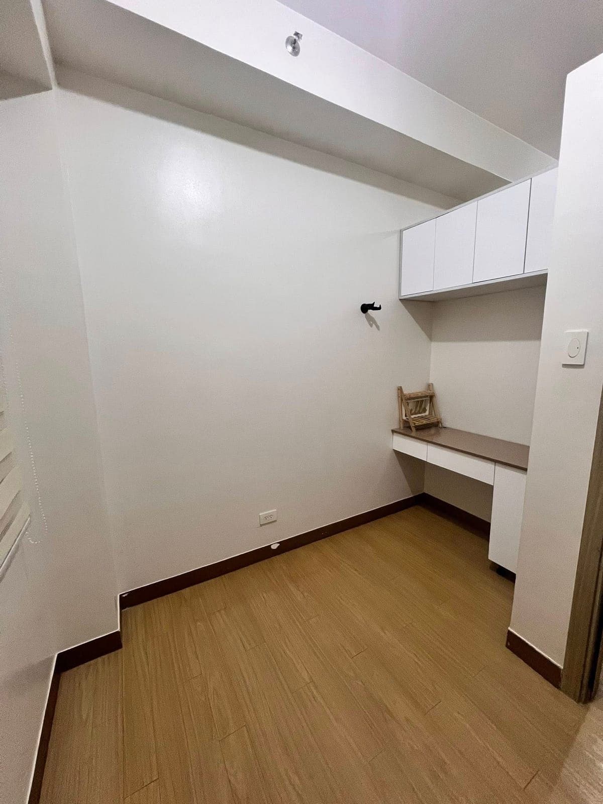 2BR semi furnished condo unit, for longterm lease‼️ - photo 1