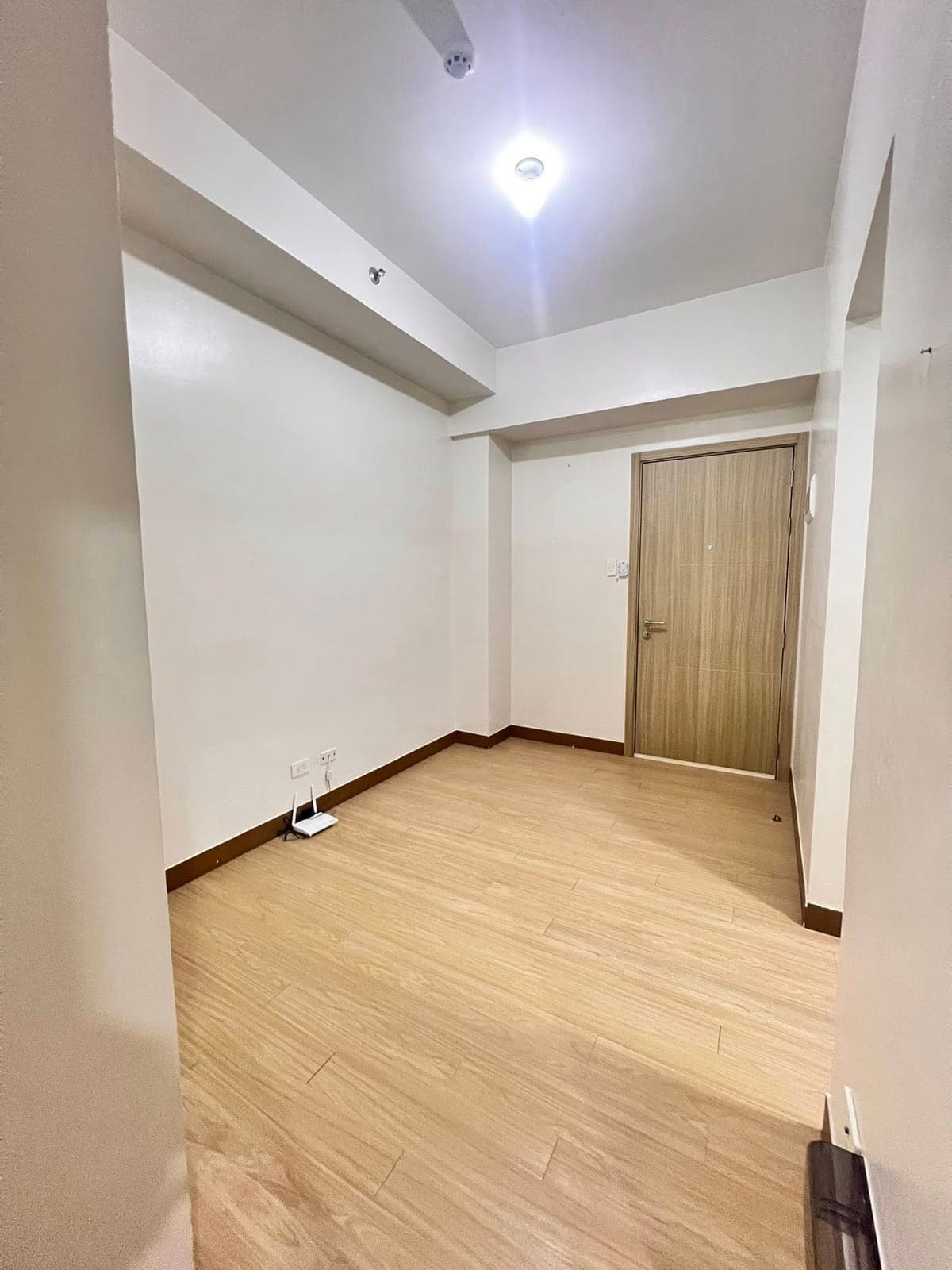 2BR semi furnished condo unit, for longterm lease‼️ - photo 2