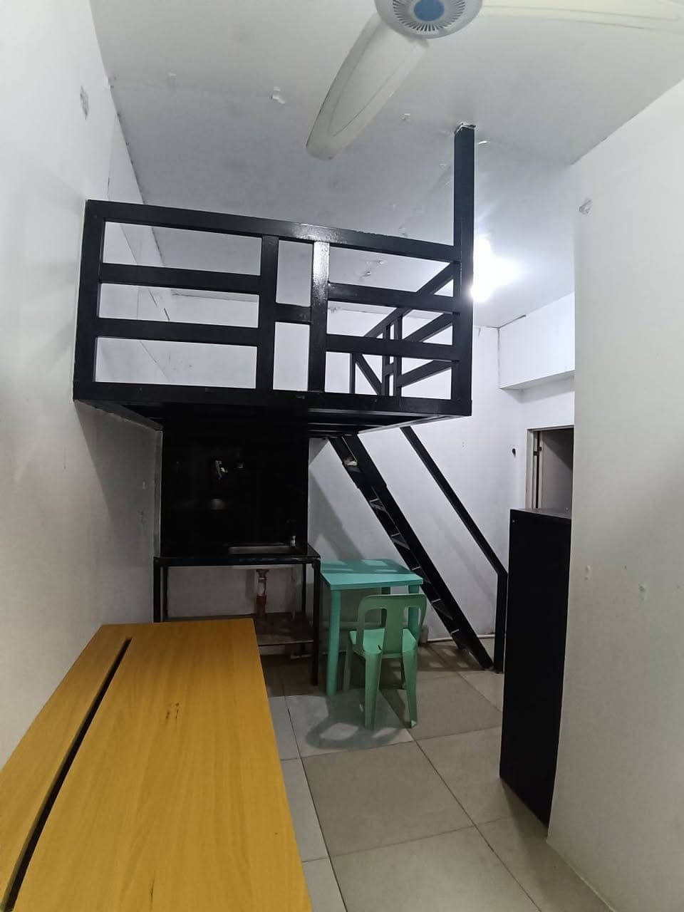 LOFT TYPE ROOM FOR RENT 🚻 - photo 3