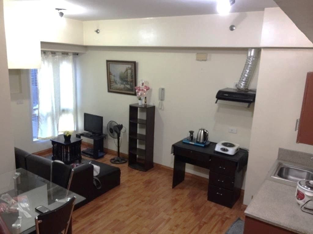 Fully Furnished 1 Bedroom Condo Unit For Rent - Unit A-0802 at East of Galleria - photo 8