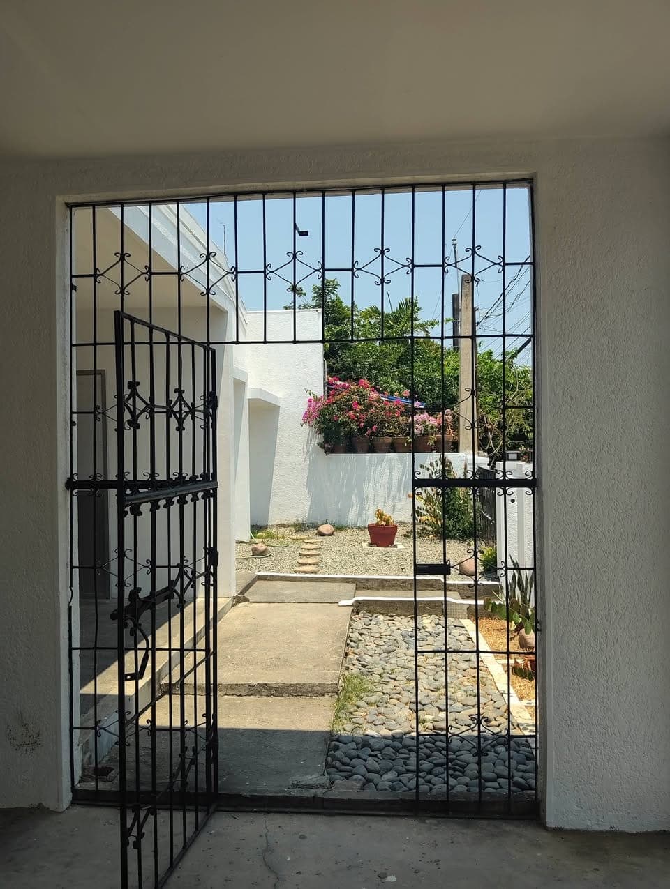 ‼️Modern Home for Rent‼️ - photo 4