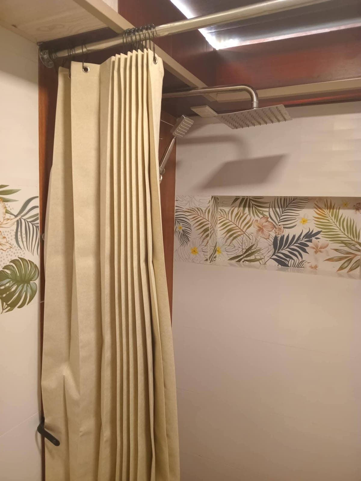 Helping a friend 🧡 - photo 10