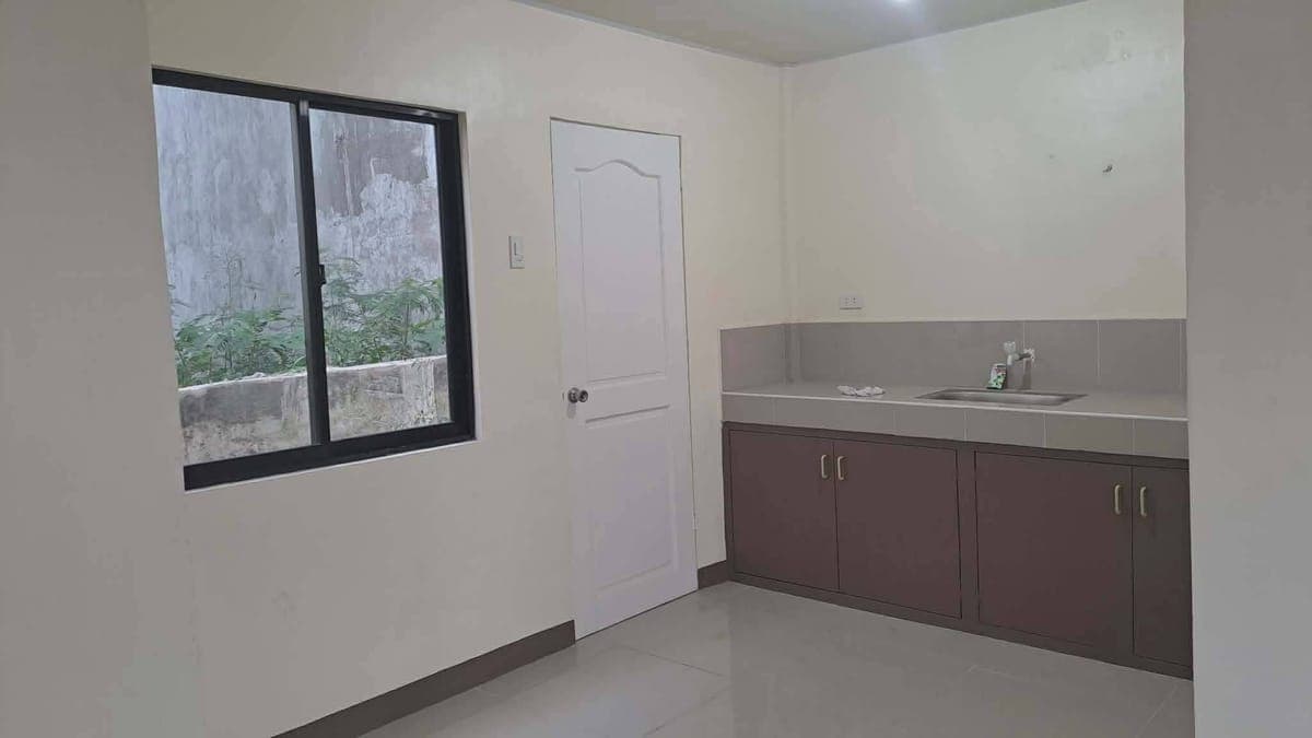 ‼️3 BR HOUSE FOR RENT AT PRESTIGE SUBDIVISION ‼️ - photo 2
