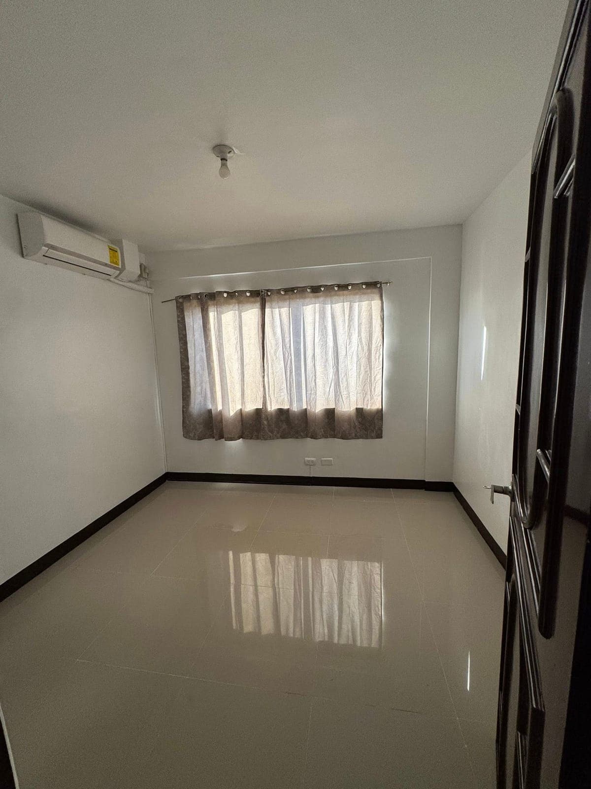 ■ TOWNHOUSE  FOR RENT  IN MAKATI CITY - photo 7