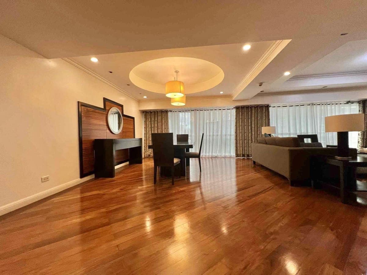 ₱150K MONTHLY‼️ | LUXURIOUS 2BR UNIT AT THE FORBES TOWER – SALCEDO VILLAGE, MAKATI - photo 9