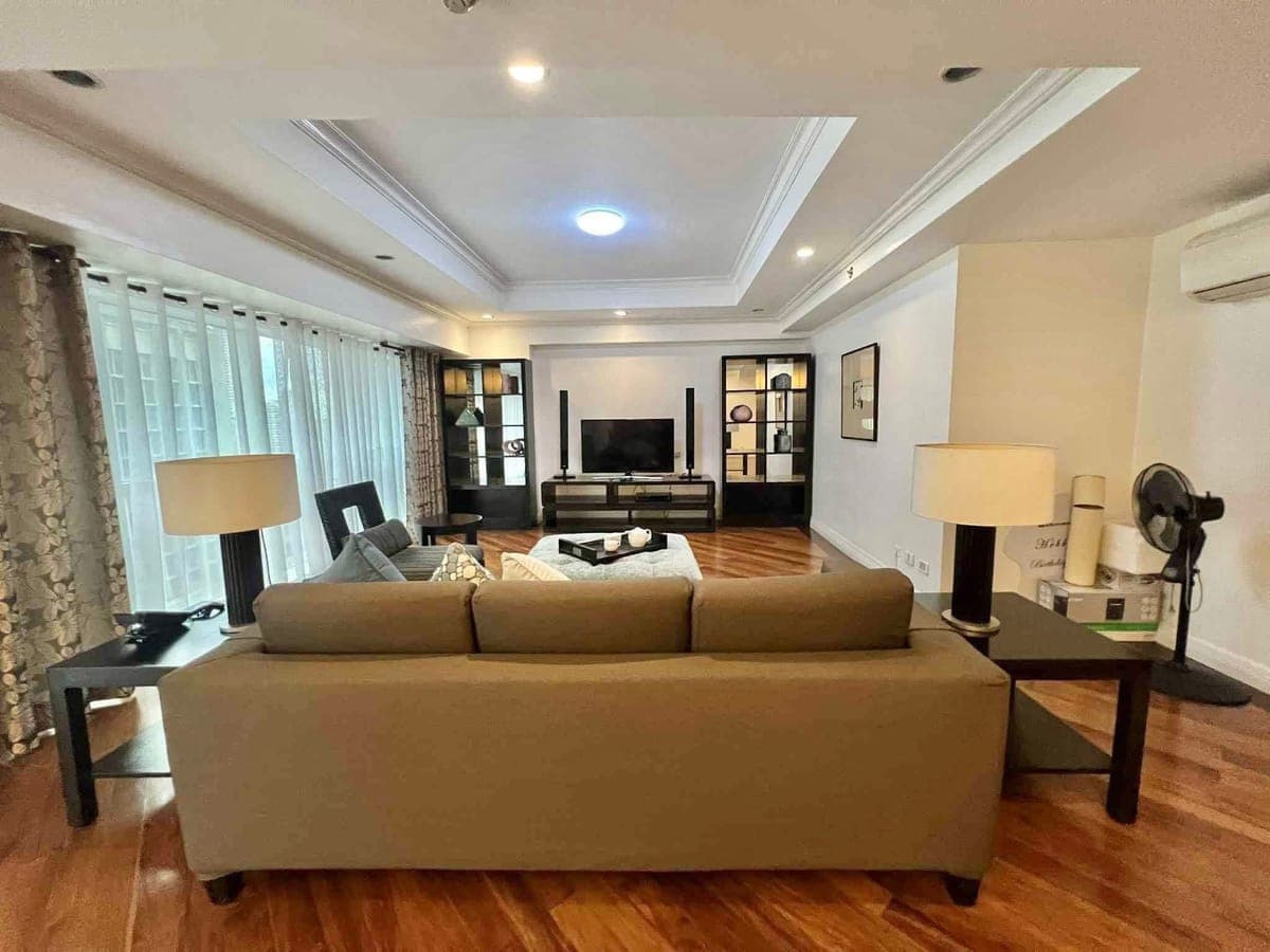 ₱150K MONTHLY‼️ | LUXURIOUS 2BR UNIT AT THE FORBES TOWER – SALCEDO VILLAGE, MAKATI - photo 10