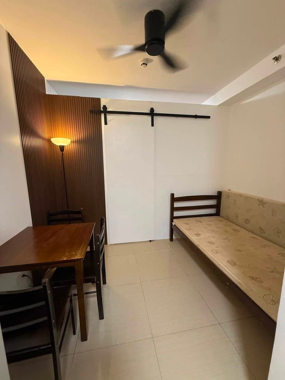 SHORE 2 RESIDENCES FOR RENT - - photo 3