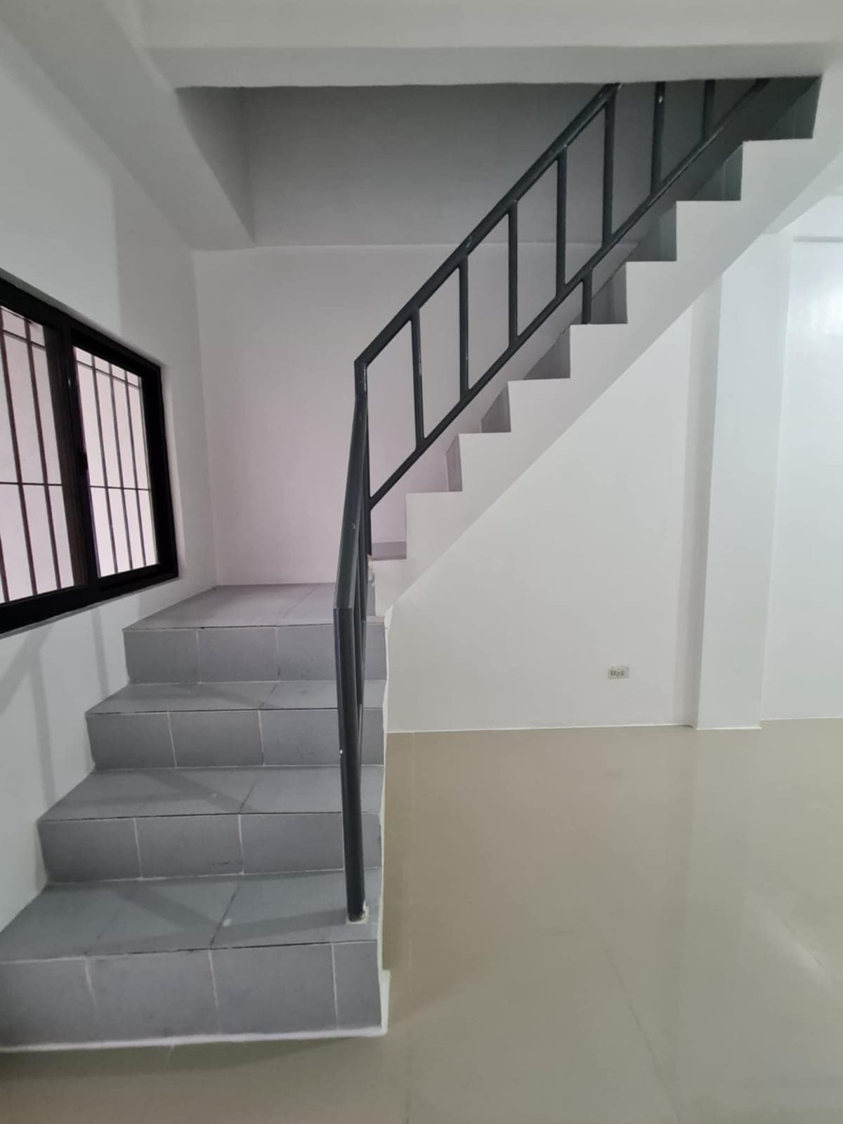 APARTMENT WITH GARAGE FOR RENT - photo 12