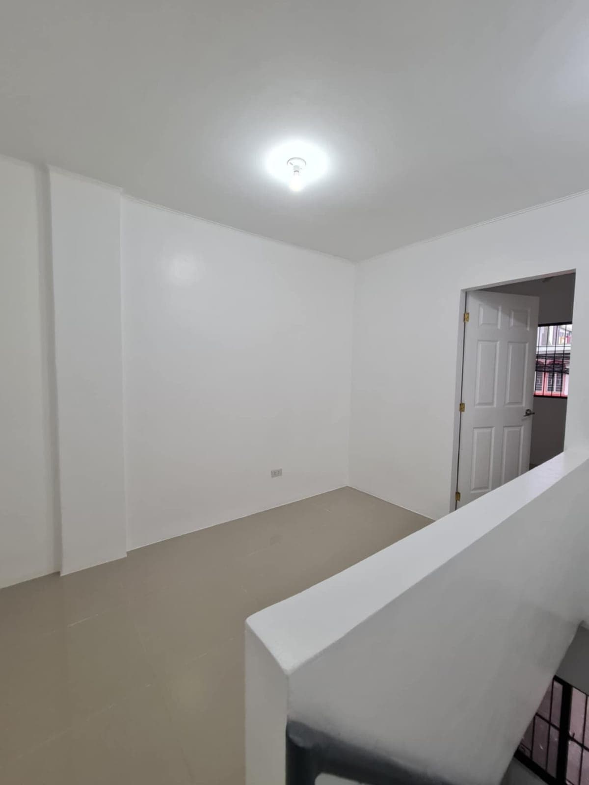 APARTMENT WITH GARAGE FOR RENT - photo 13