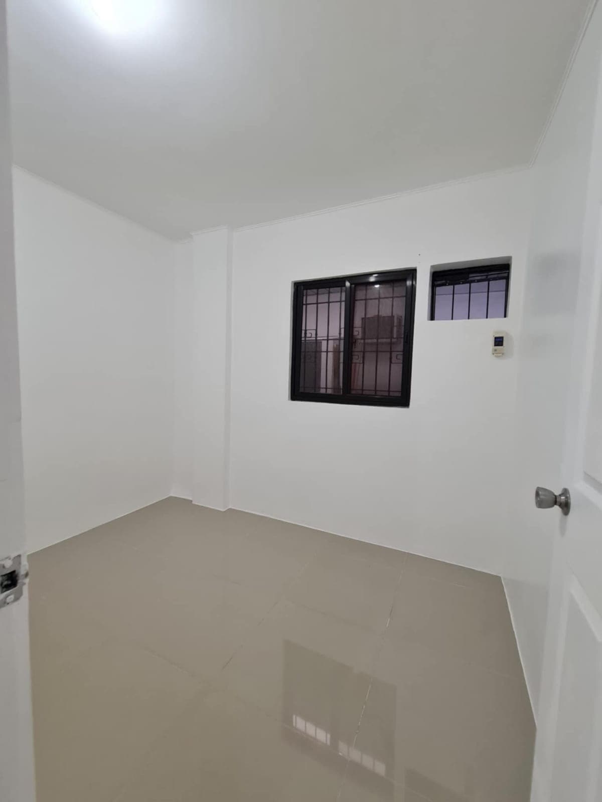 APARTMENT WITH GARAGE FOR RENT - photo 3