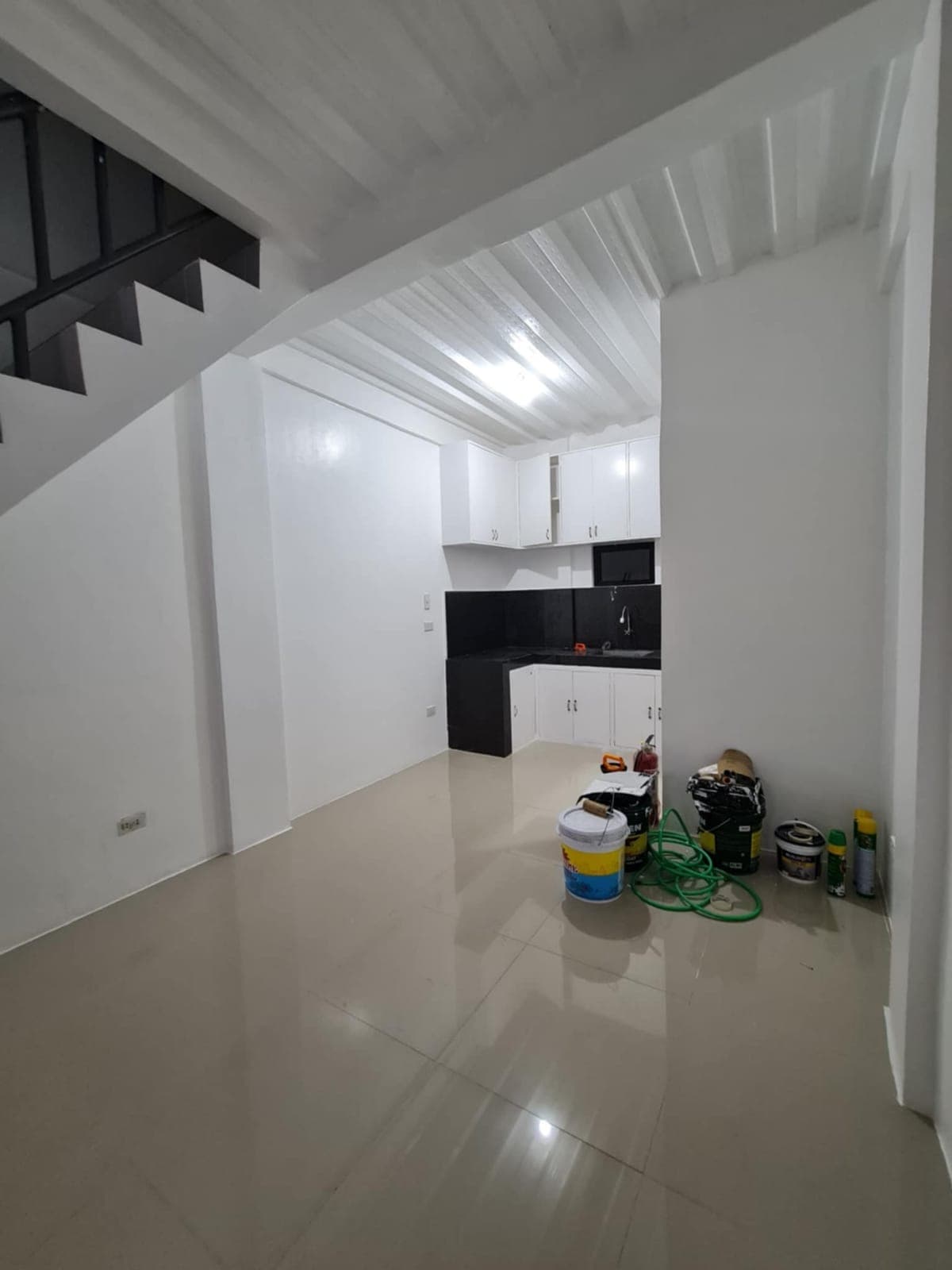 APARTMENT WITH GARAGE FOR RENT - photo 9