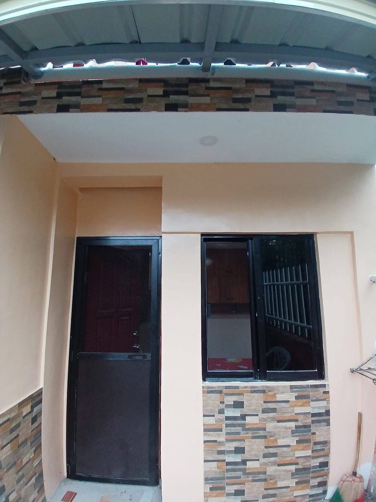 ✨ ANOTHER UNIT AVAILABLE – NEWLY RENOVATED ✨ - photo 2