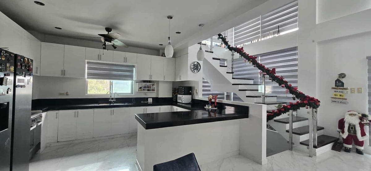 🏠For Rent/Sale 3-Level House & Lot Located at Monteritz Classic Estate Phase 2, Davao City. - photo 9