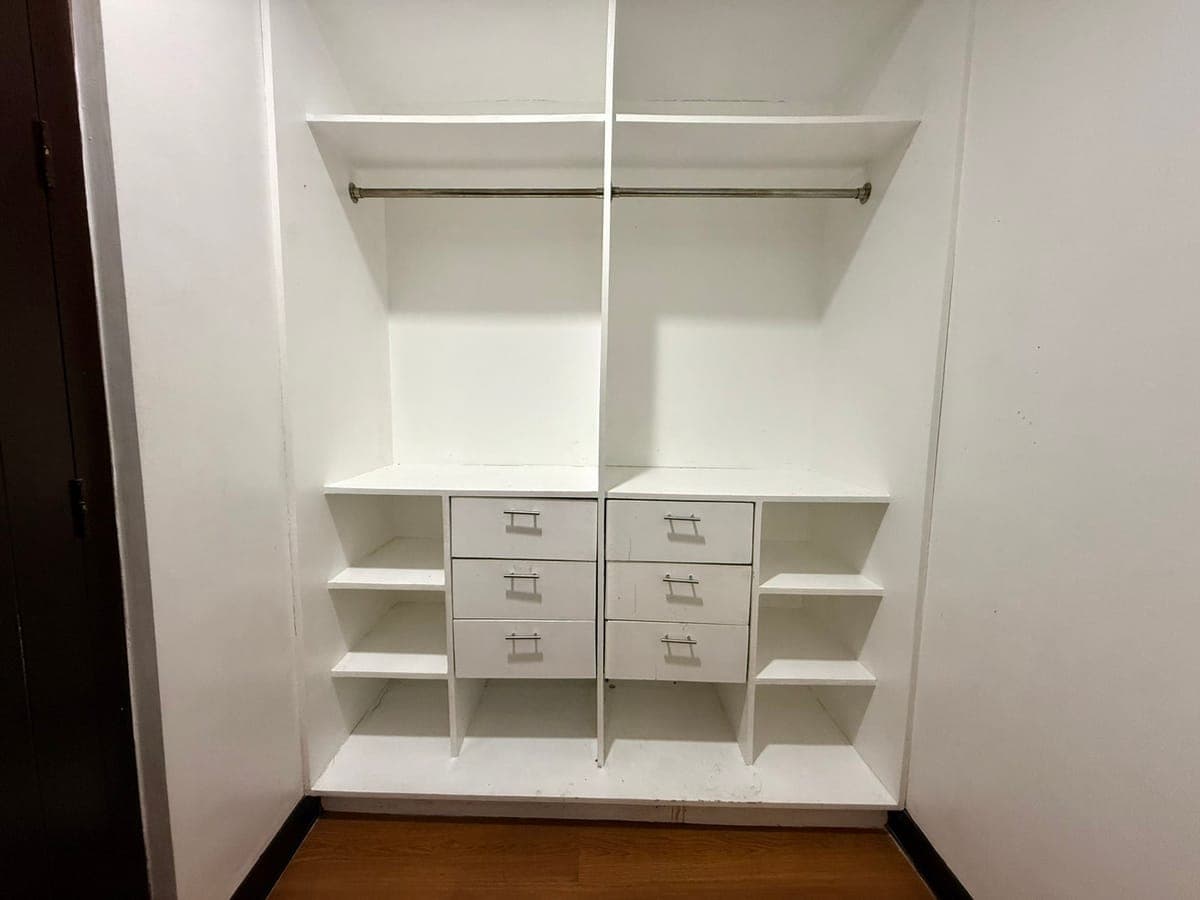 CONDO FOR RENT in Sta Cruz Manila - photo 2