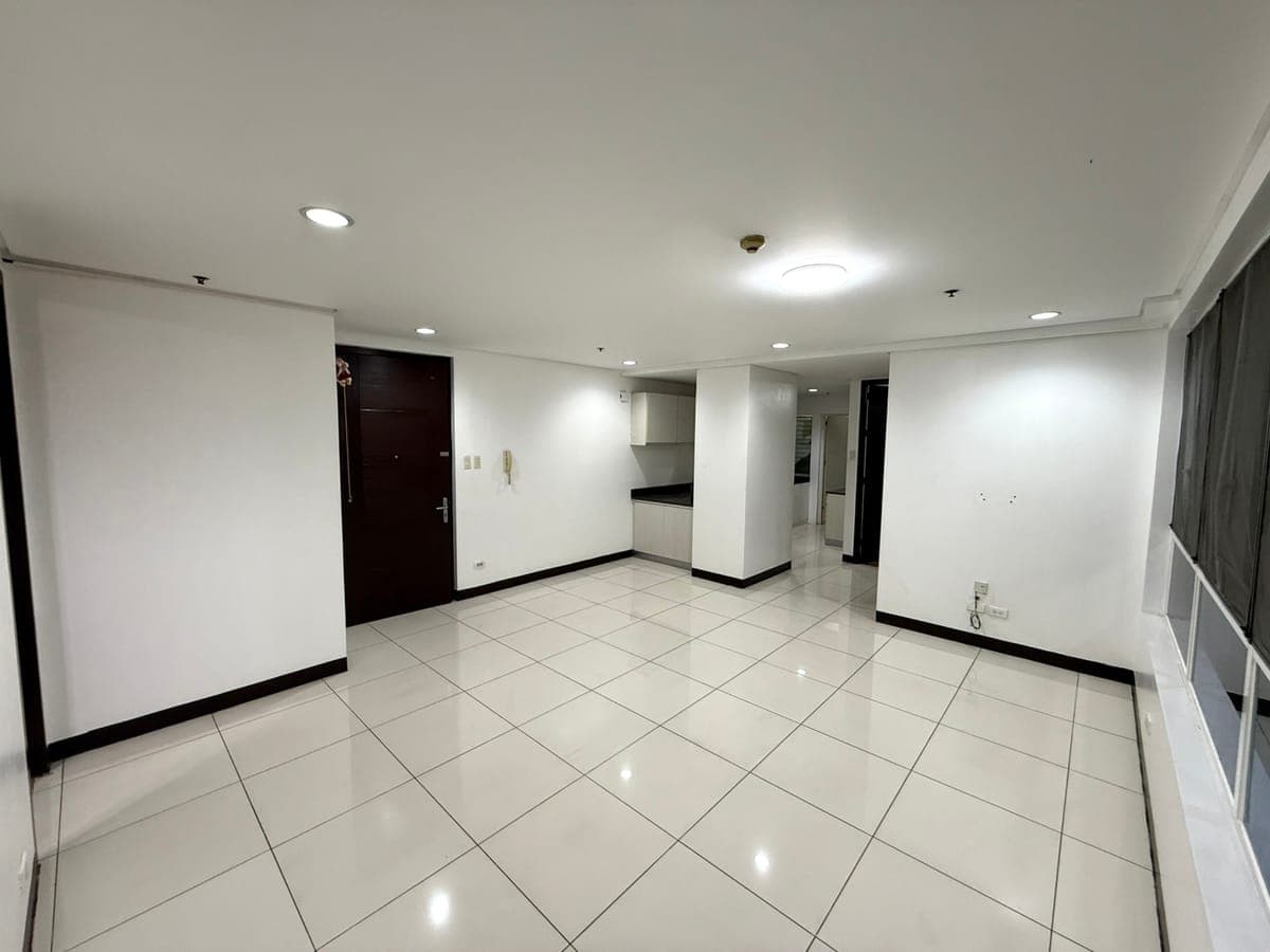 CONDO FOR RENT in Sta Cruz Manila - photo 5