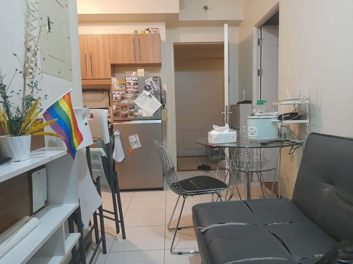 For rent 1BR unit, 36 sqm with Balcony. Zinnia Towers Condominium, EDSA, Katipunan, Quezon City. - photo 7