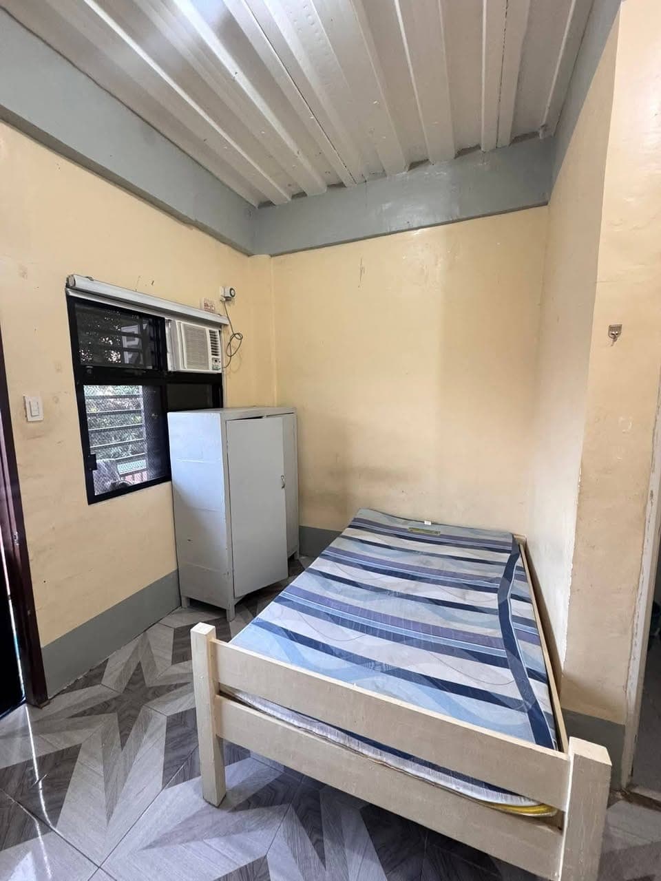 APARTMENT FOR RENT - photo 1