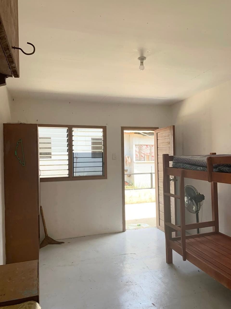 ROOM FOR RENT STUDIO TYPE - photo 3