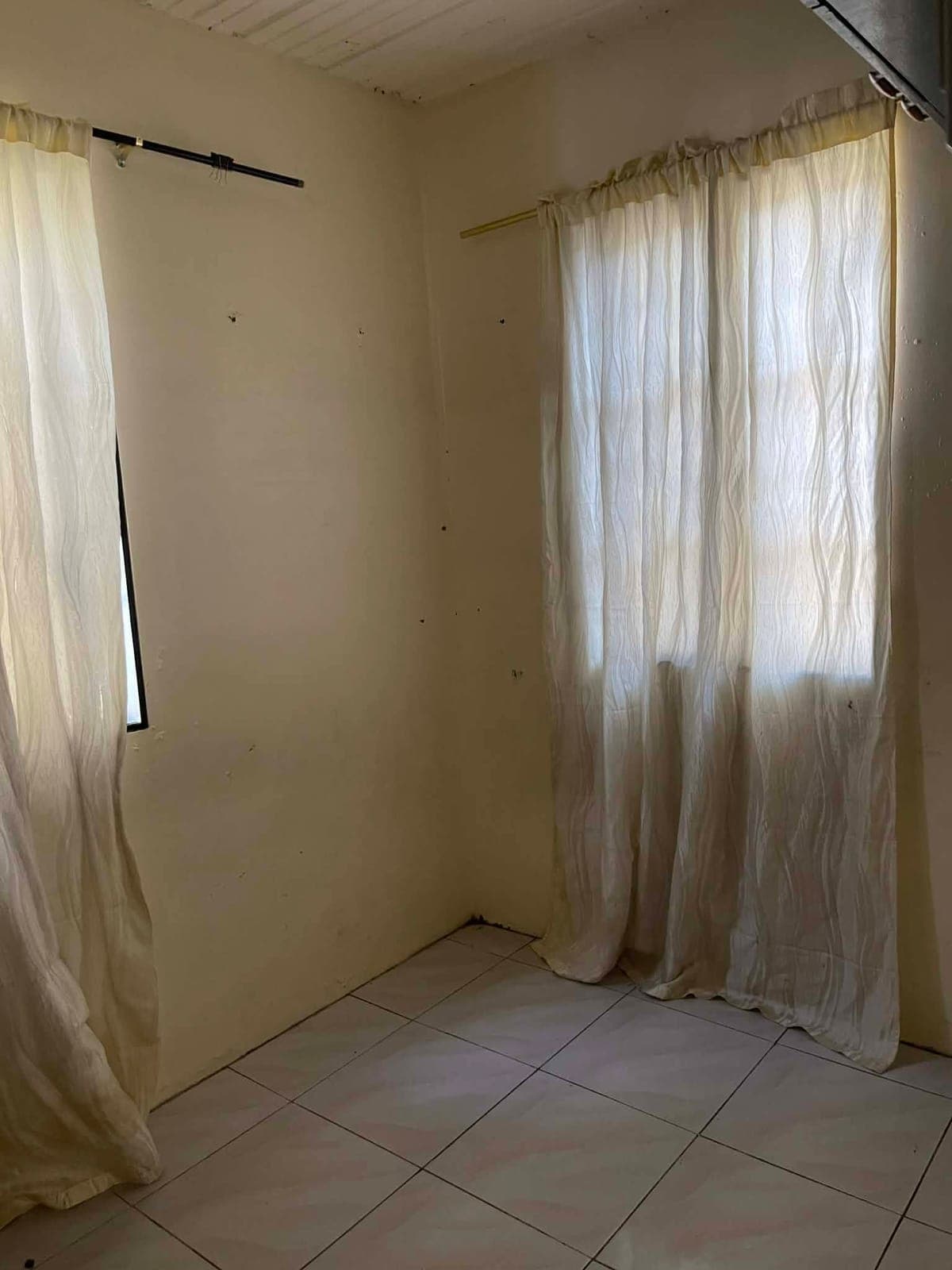 available house for rent here in solariega subd - photo 1