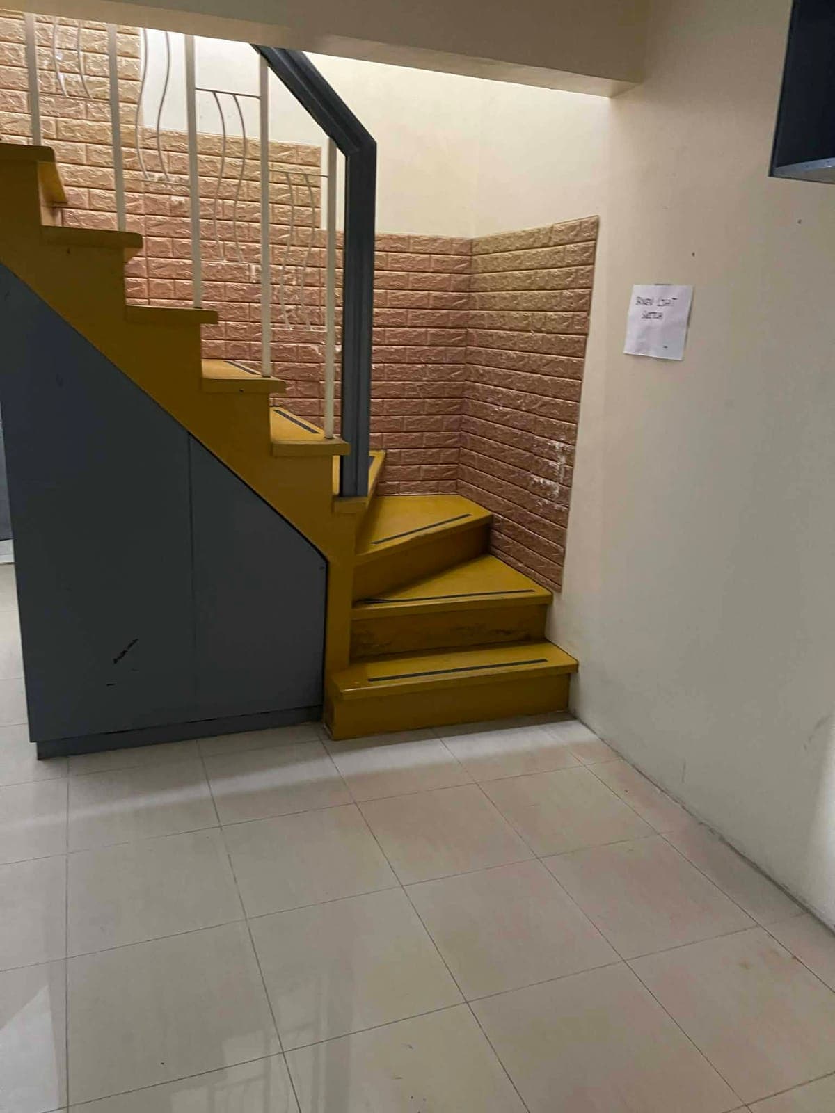 available house for rent here in solariega subd - photo 11