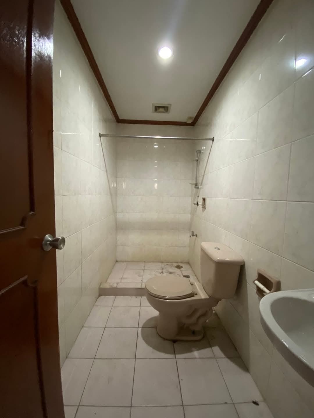 HOUSE FOR RENT - photo 13