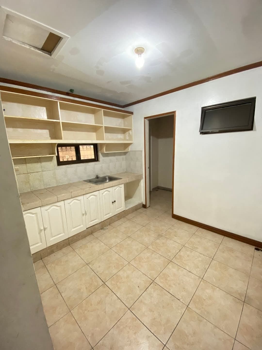 HOUSE FOR RENT - photo 4