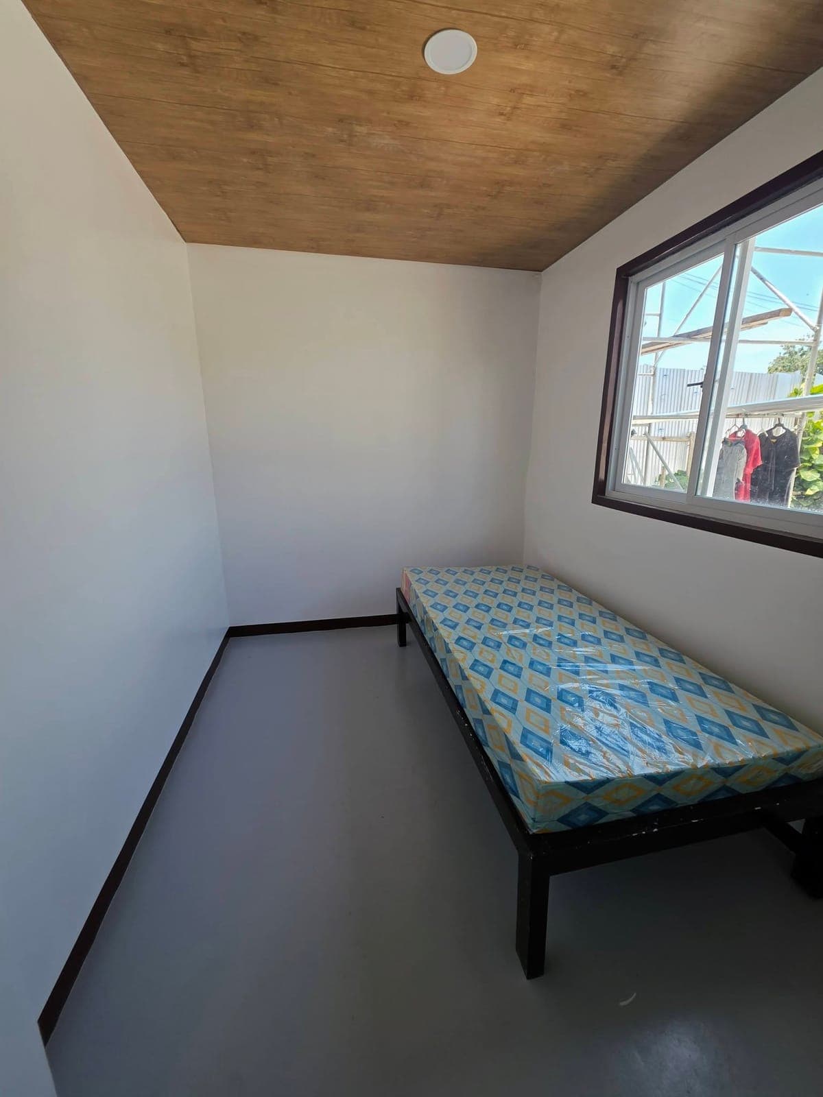 Semi furnished 2 bedroom apartment - photo 5