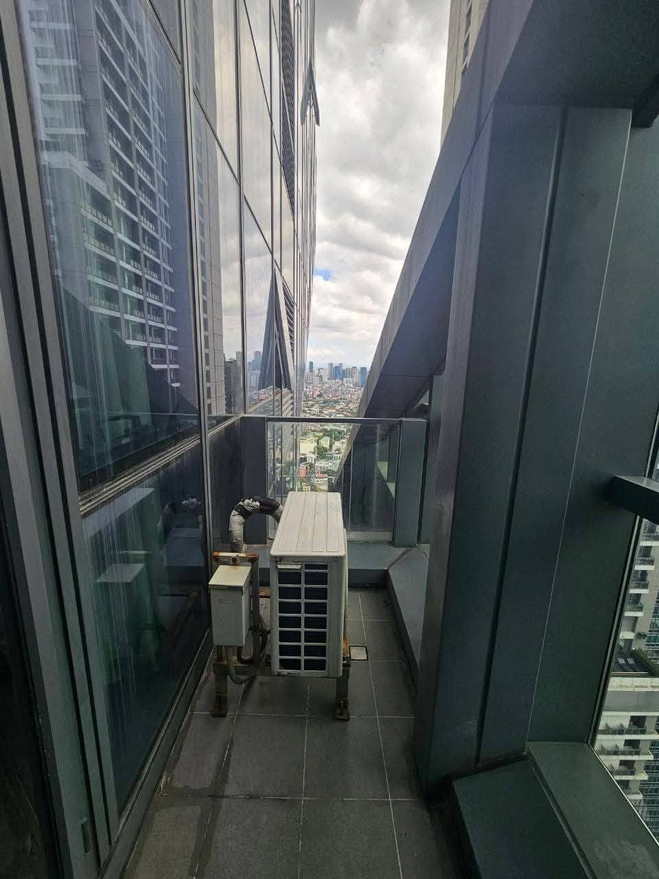 𝐅𝐎𝐑 𝐑𝐄𝐍𝐓 Studio Type with Balcony Condo Unit in Century Spire Residences - photo 2