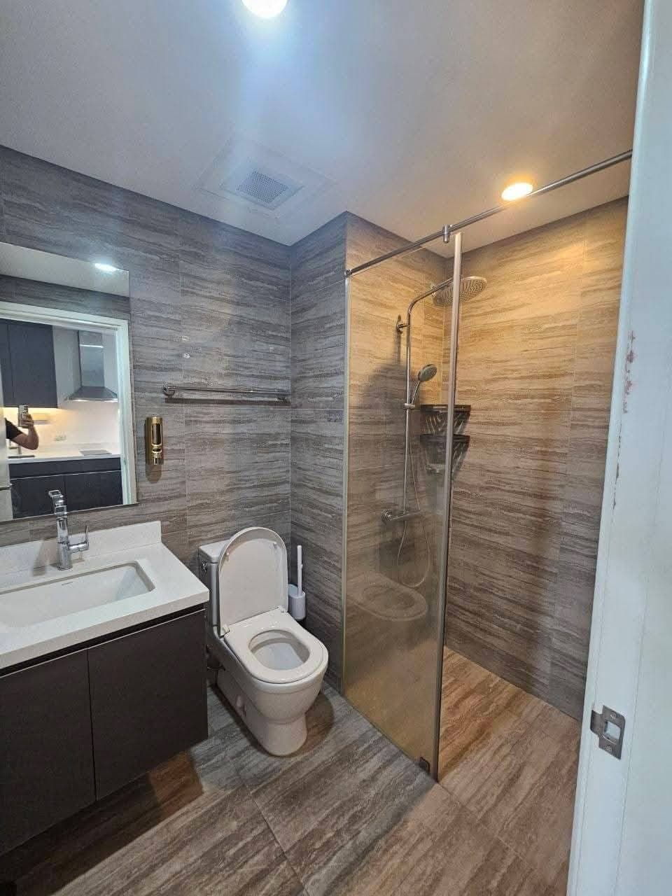 𝐅𝐎𝐑 𝐑𝐄𝐍𝐓 Studio Type with Balcony Condo Unit in Century Spire Residences - photo 7