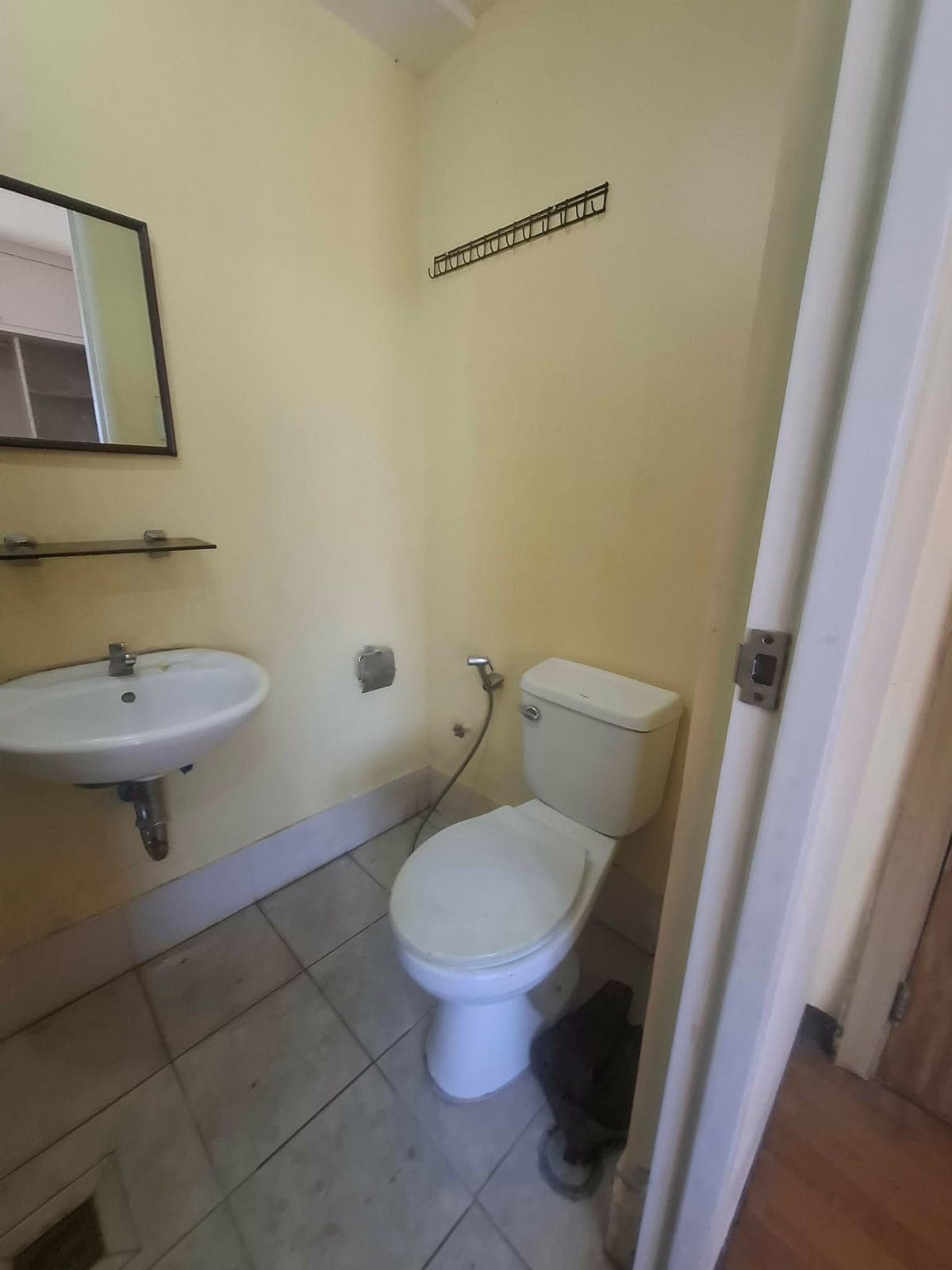 Semi Furnished 3 Bedroom Condo Unit For Rent - Unit 401 Alpaca Building at Lions Park Residences - photo 4