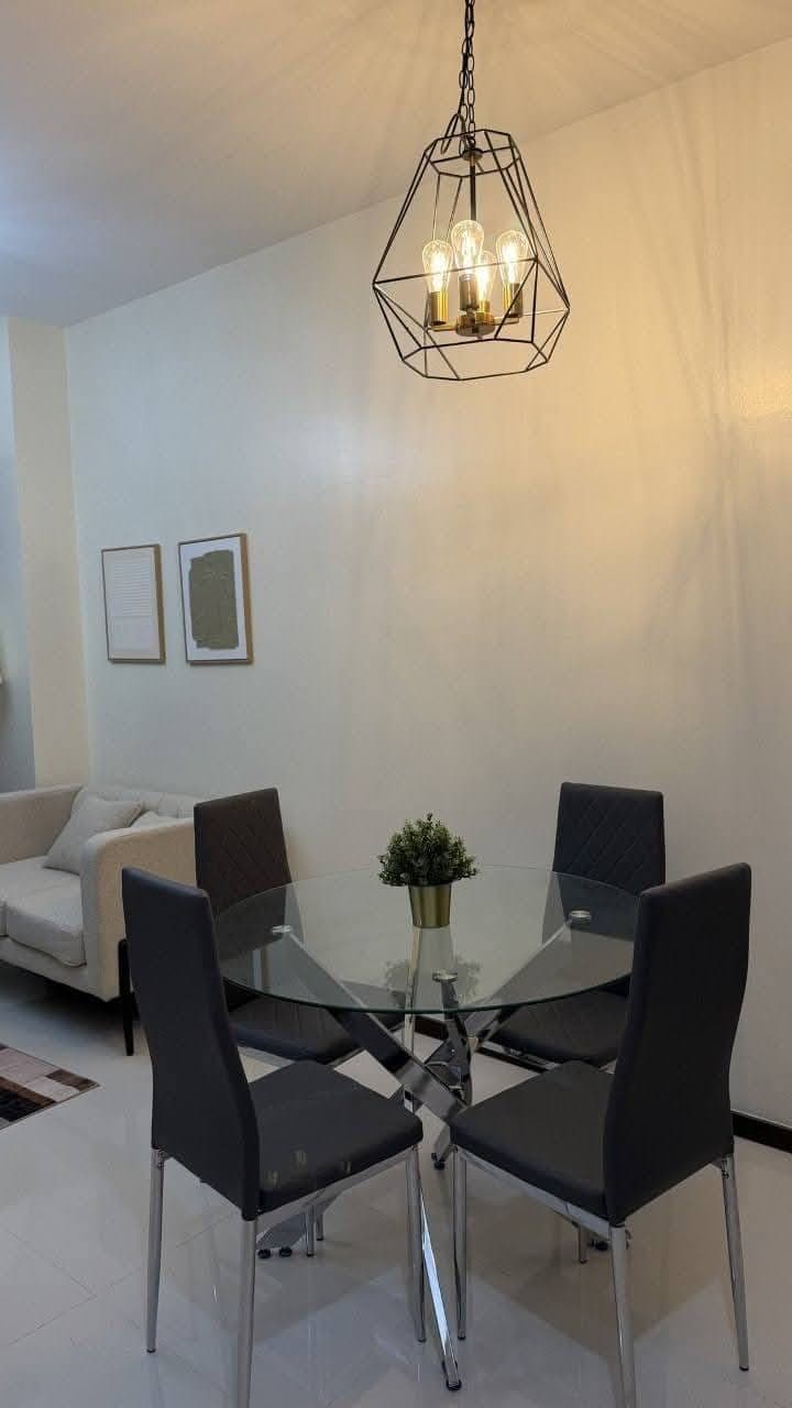 𝐅𝐎𝐑 𝐑𝐄𝐍𝐓 One Bedroom Condo Unit in BGC Taguig at Trion Towers. - photo 1