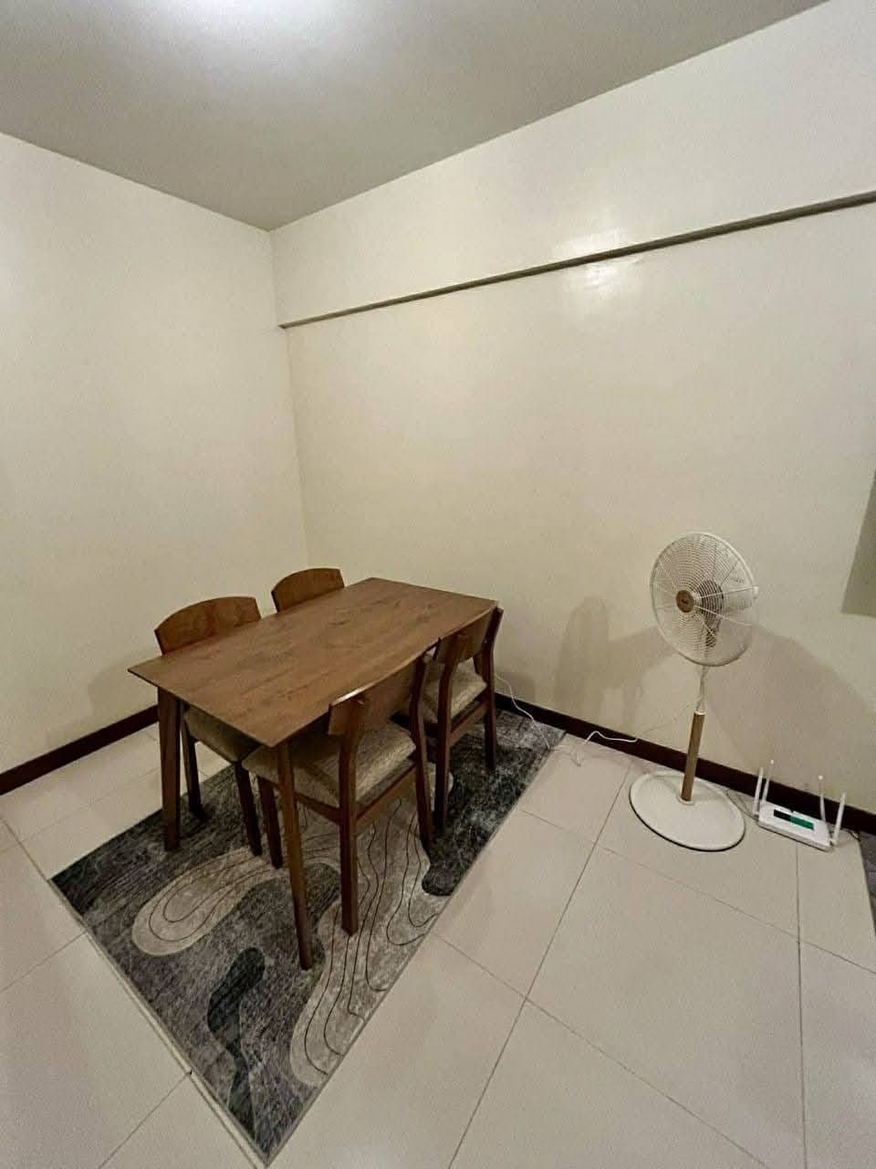 𝐅𝐎𝐑 𝐑𝐄𝐍𝐓 Two Bedroom Condo Unit with Balcony in Maple Place - photo 12