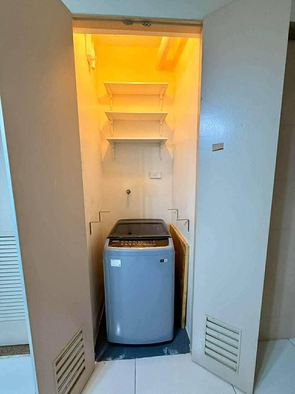 𝐅𝐎𝐑 𝐑𝐄𝐍𝐓 Two Bedroom Condo Unit with Balcony in Maple Place - photo 3