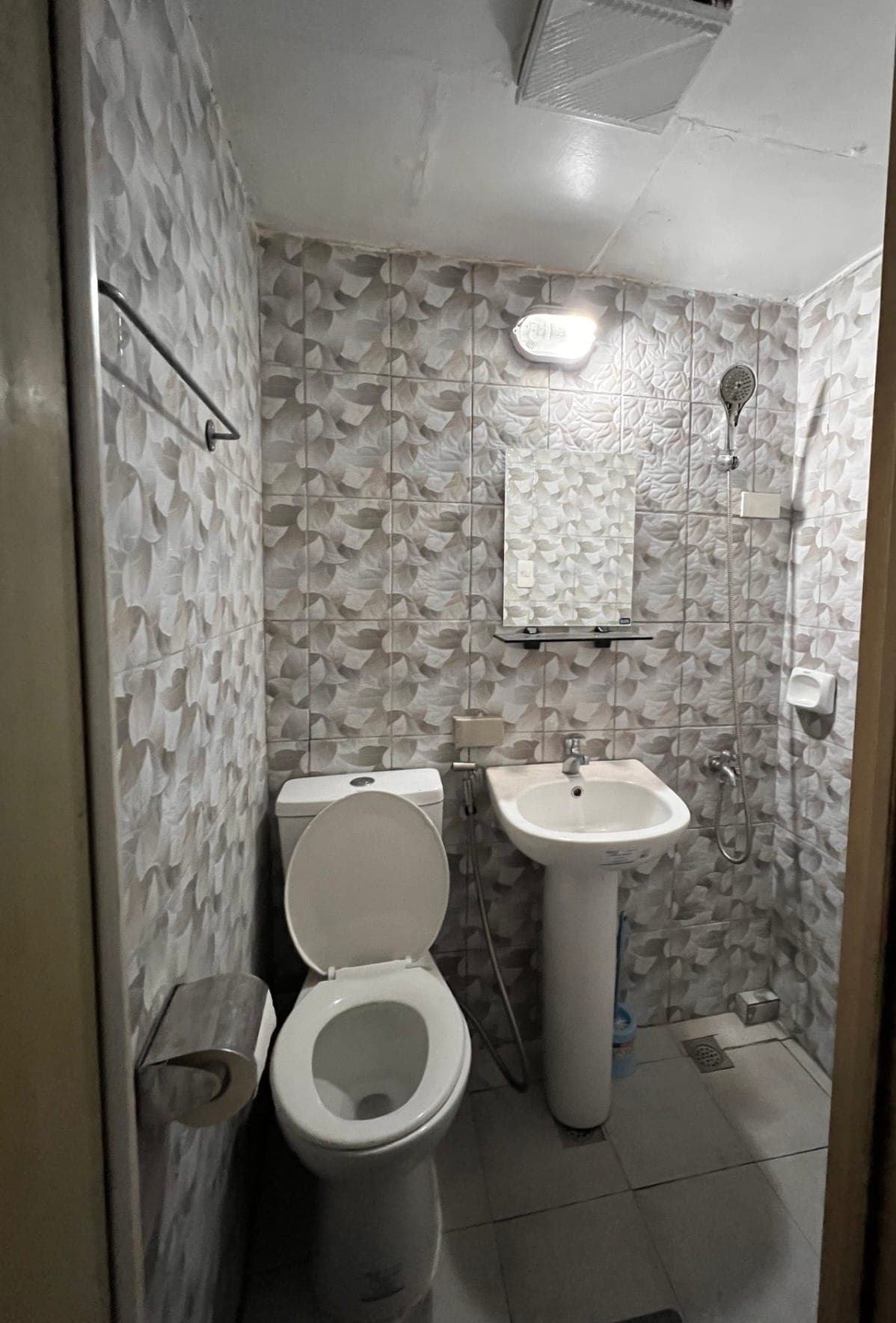 **CONDO UNIT - STUDIO UNIT WITH BALCONY** - photo 12