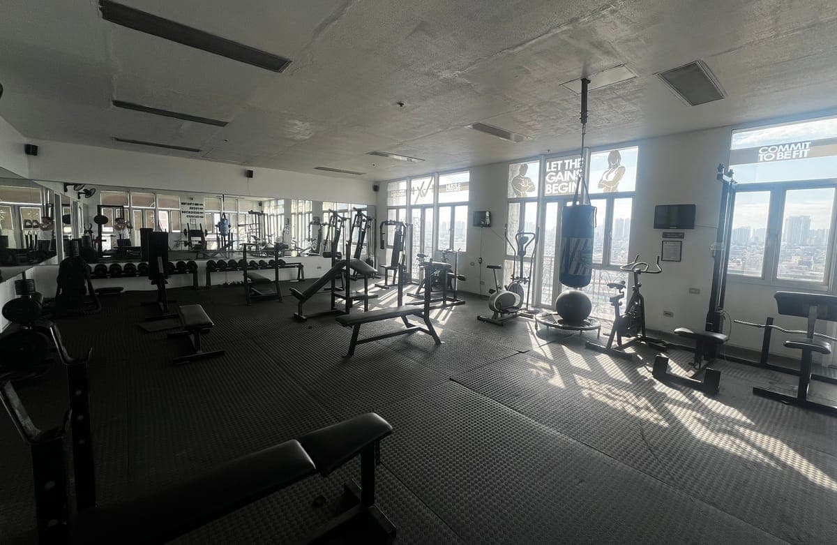 **CONDO UNIT - STUDIO UNIT WITH BALCONY** - photo 6