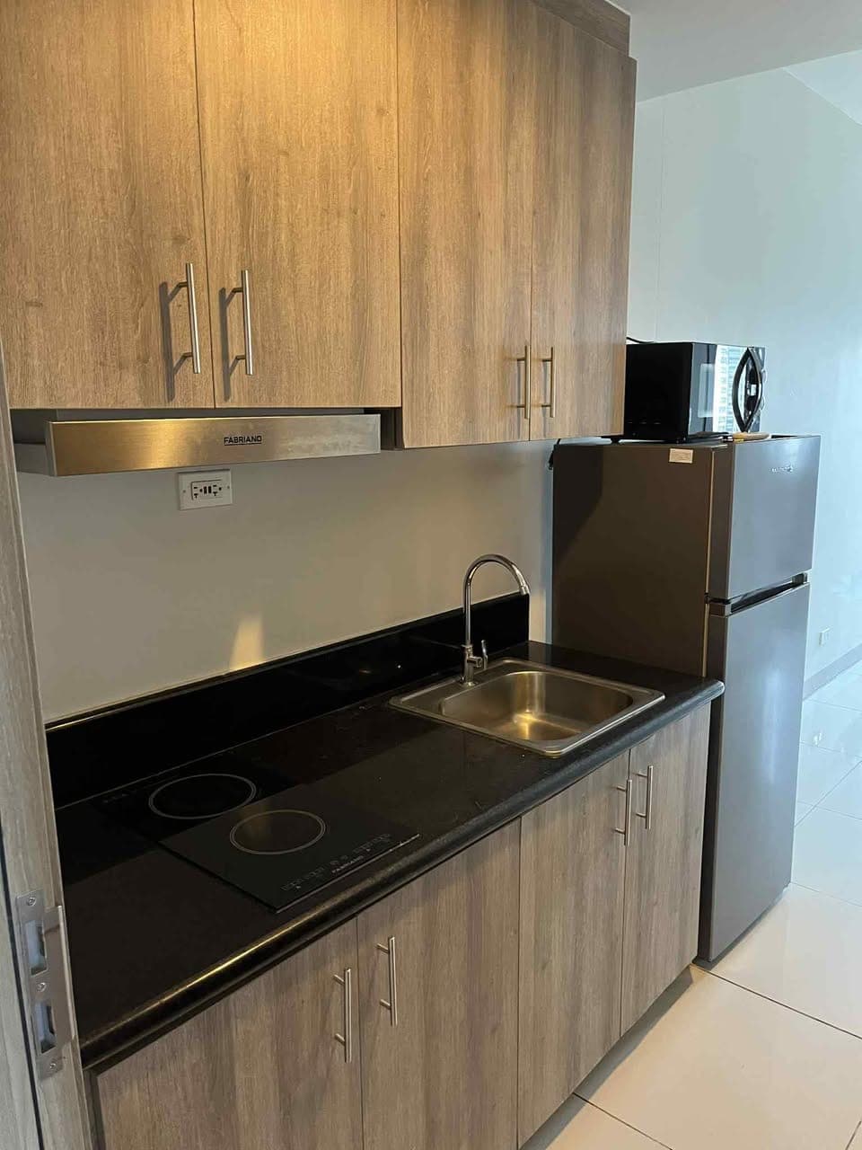 🔥 HOT DEAL 1 Bedroom  🏡 Coast Residences - photo 1