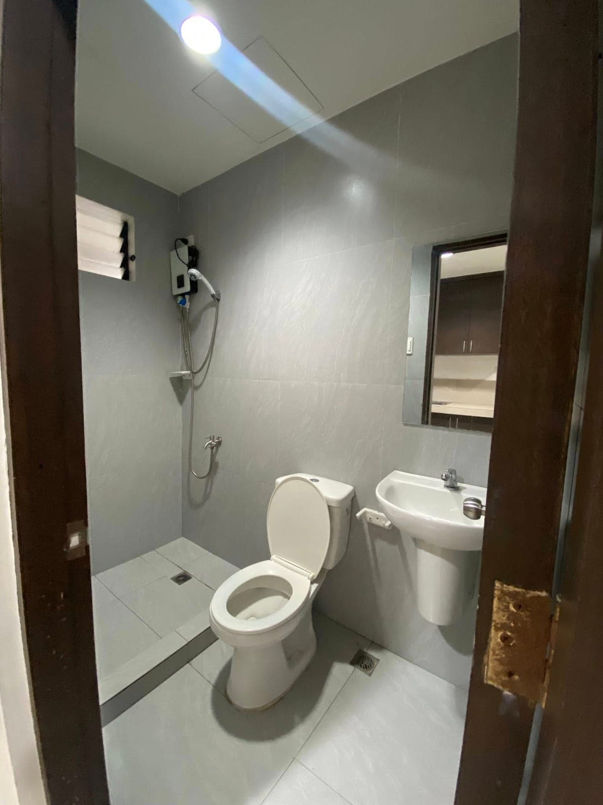 🏢 FOR RENT ONLY – AVAILABLE UNITS IN MANDALUYONG CITY - photo 14