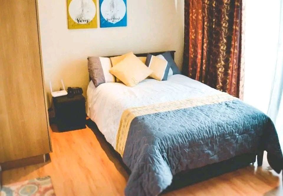 𝐅𝐎𝐑 𝐑𝐄𝐍𝐓 Studio with balcony Condo Unit in KNIGHTSBRIDGE RESIDENCES - photo 6