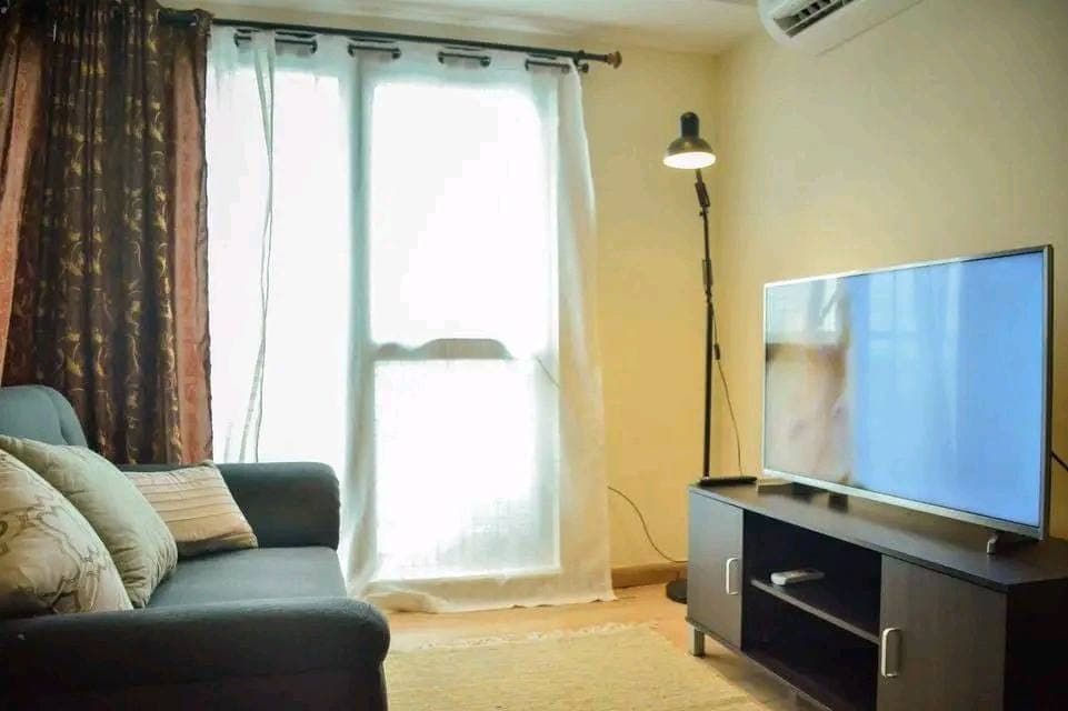 𝐅𝐎𝐑 𝐑𝐄𝐍𝐓 Studio with balcony Condo Unit in KNIGHTSBRIDGE RESIDENCES - photo 7