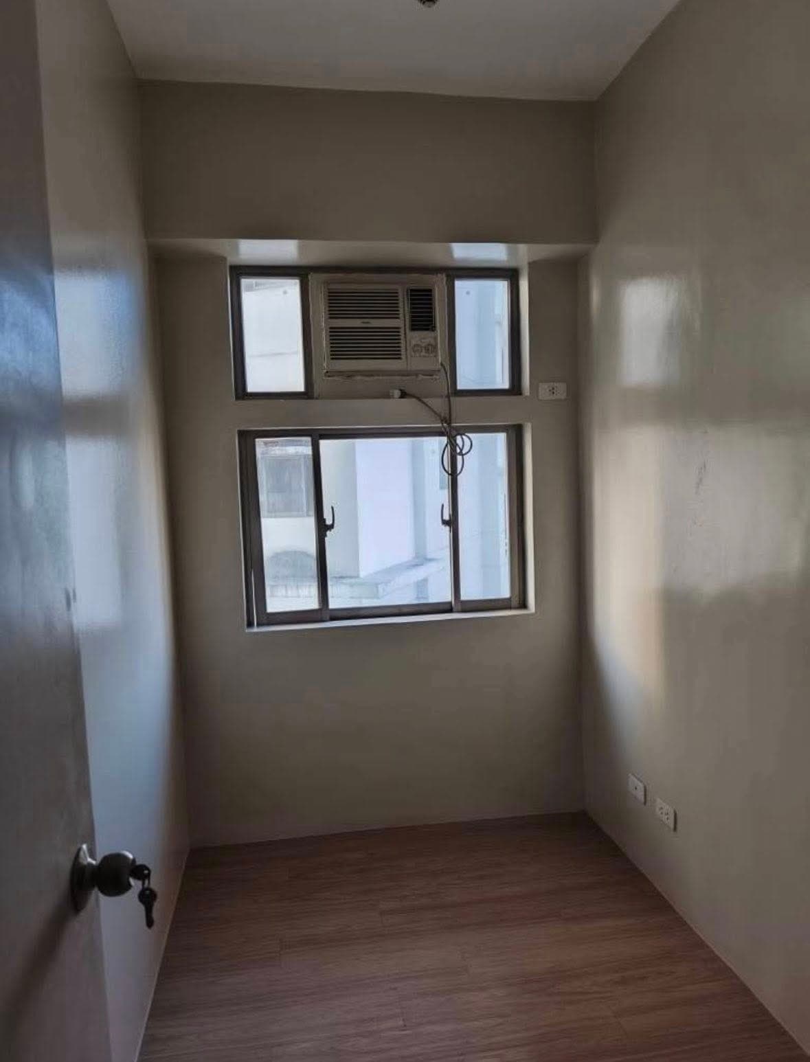 2 bedroom bare unit for rent - photo 3